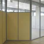 Комбинированная перегородка на алюминиевом каркасе